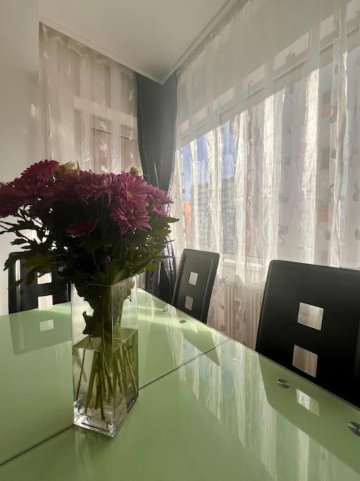 Quadra Place Apartment *
